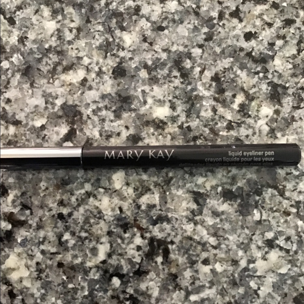 Mary Kay liquid eye liner